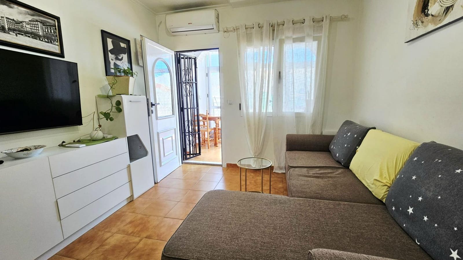 1 makuuhuone Bungalow myytävänä paikassa Torrevieja - 130 900 € (Ref: 9865253)
