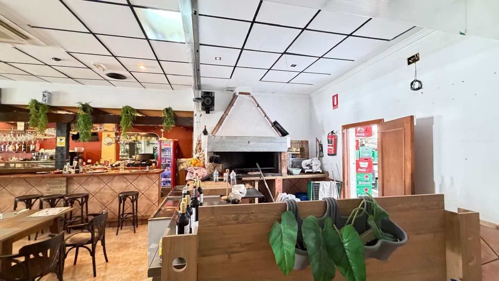 Business for sale in Torrevieja - € 28,000 (Ref: 9940017)