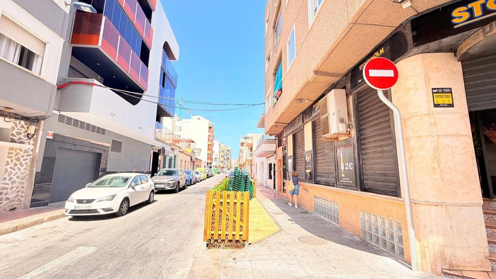 Erhverv til leje i Torrevieja - € 600 (Ref: 9959835)