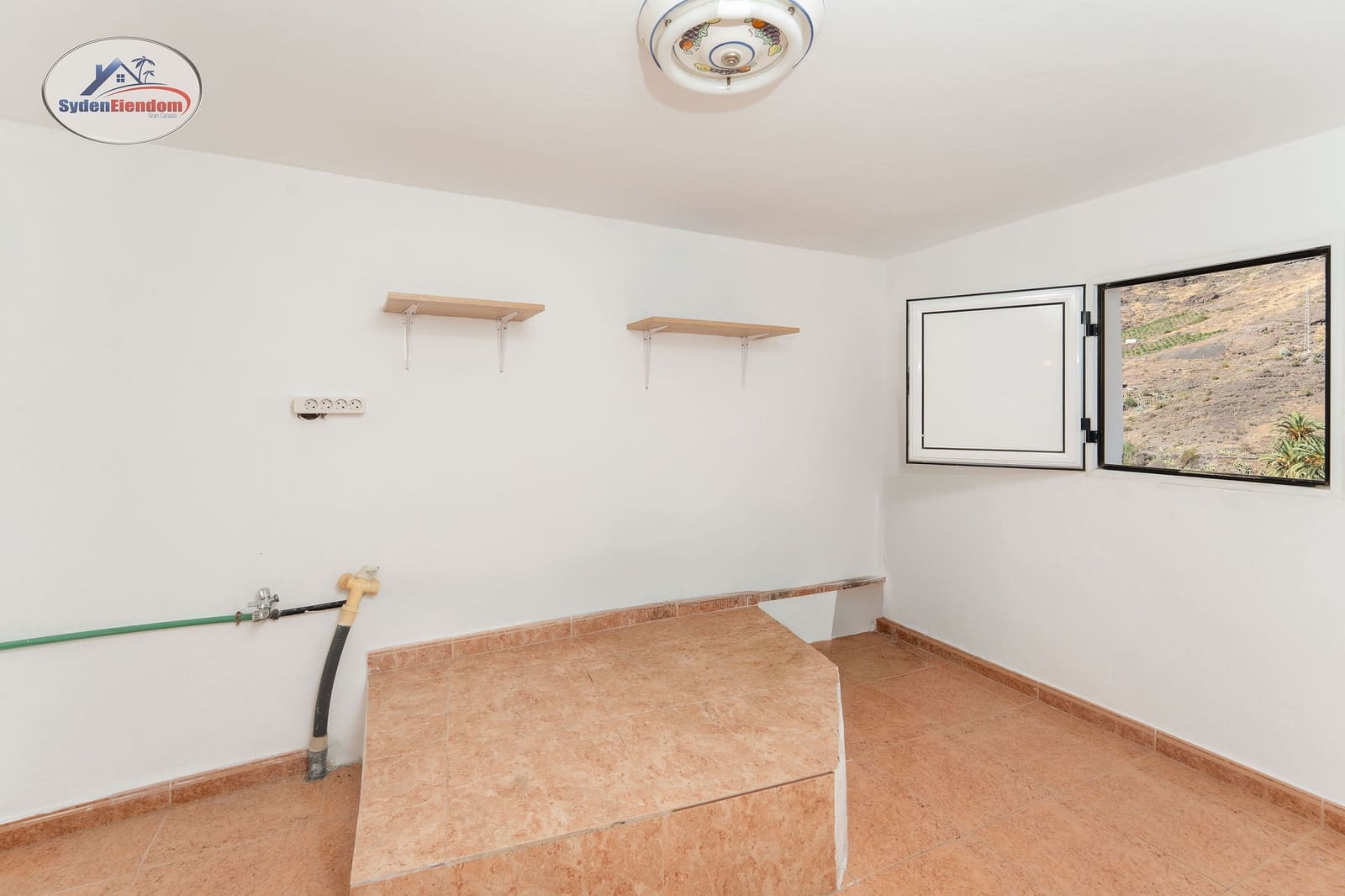 4 bedroom Terraced Villa for sale in Mogan with garage - € 445,000 (Ref: 10136502)
