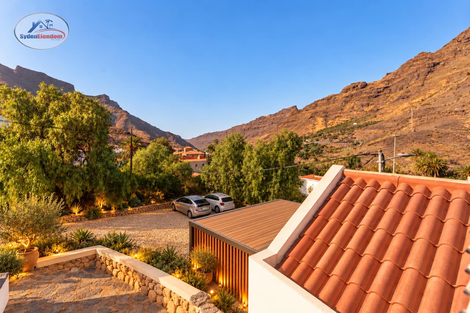 4 bedroom Terraced Villa for sale in Mogan with garage - € 445,000 (Ref: 10136502)