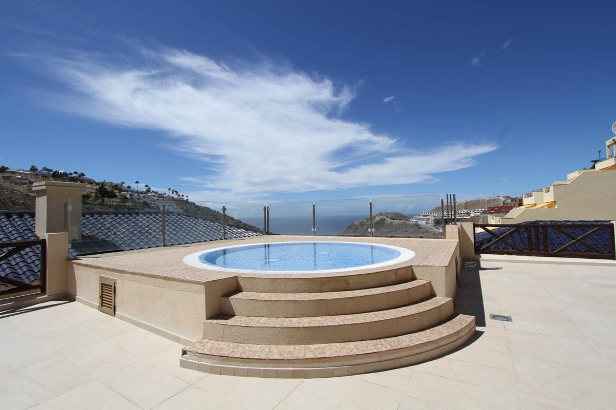 2 soveværelse Lejlighed til salg i Amadores med swimmingpool garage - € 440.000 (Ref: 7836847)