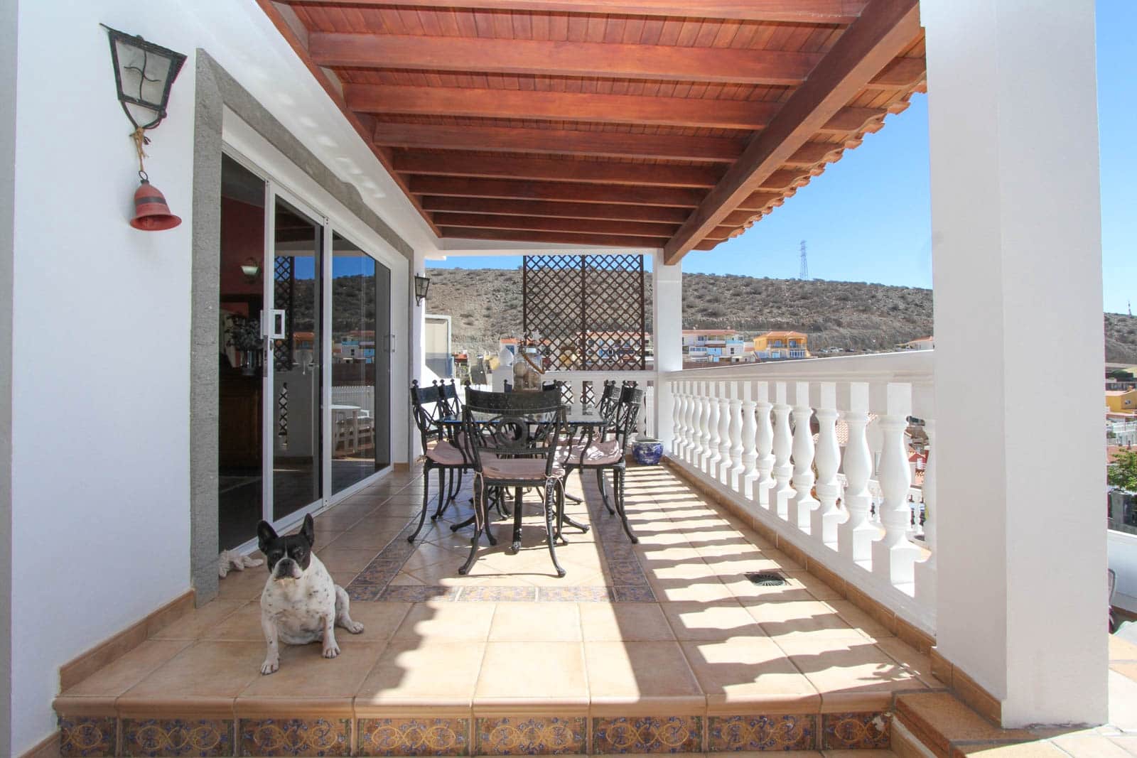 4 bedroom Villa for sale in Arguineguin with pool garage - € 990,000 (Ref: 7916400)