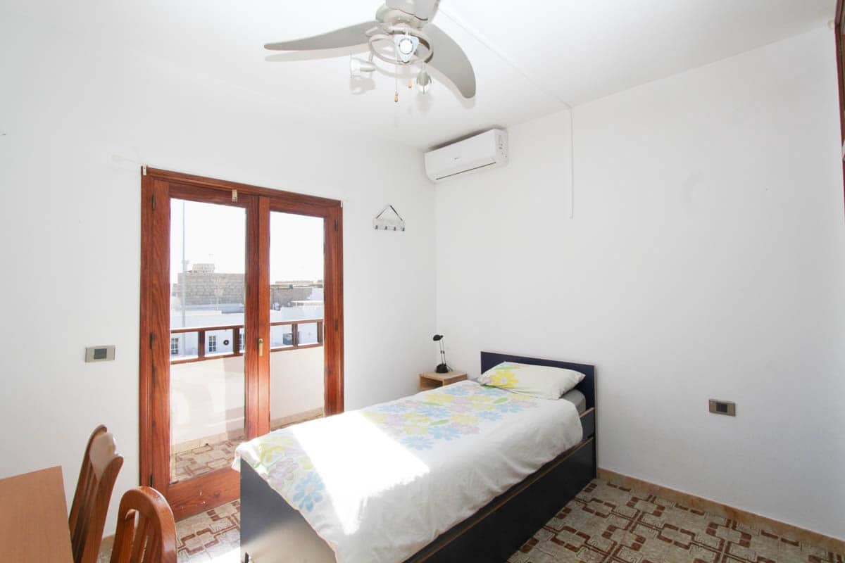 4 soveværelse Semi-Rækkehus til salg i Arguineguin med swimmingpool - € 550.000 (Ref: 8037013)