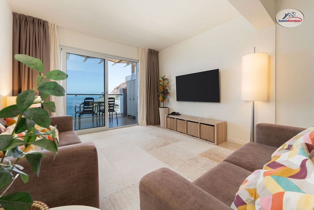 2 soveværelse Lejlighed til salg i Playa del Cura med swimmingpool - € 455.000 (Ref: 8930693)