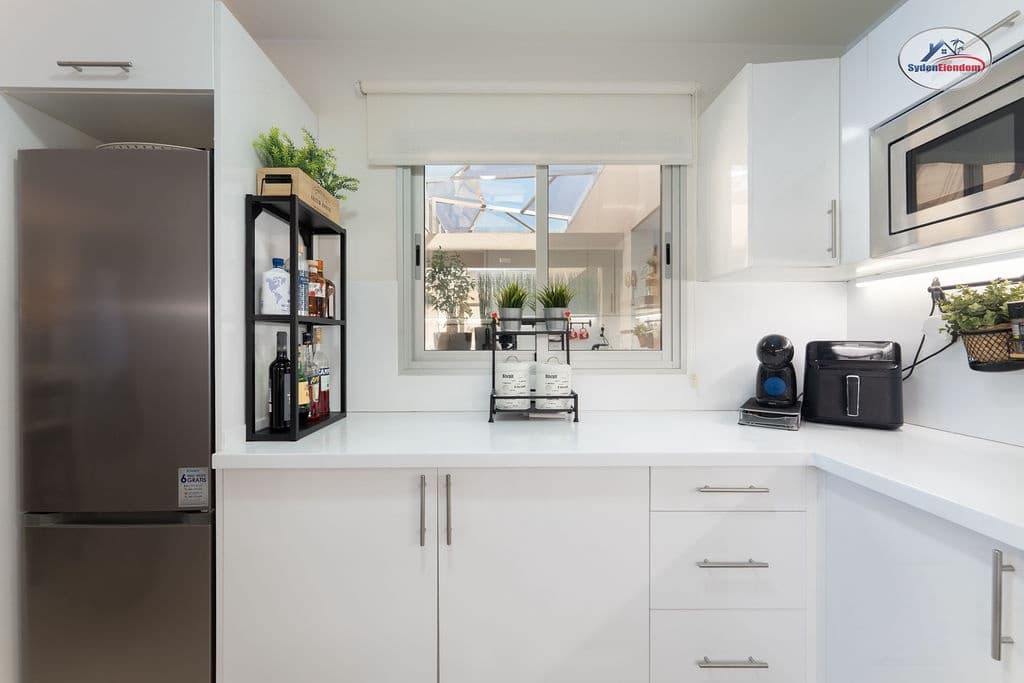 2 soveværelse Lejlighed til salg i Playa del Cura med swimmingpool - € 455.000 (Ref: 8930693)