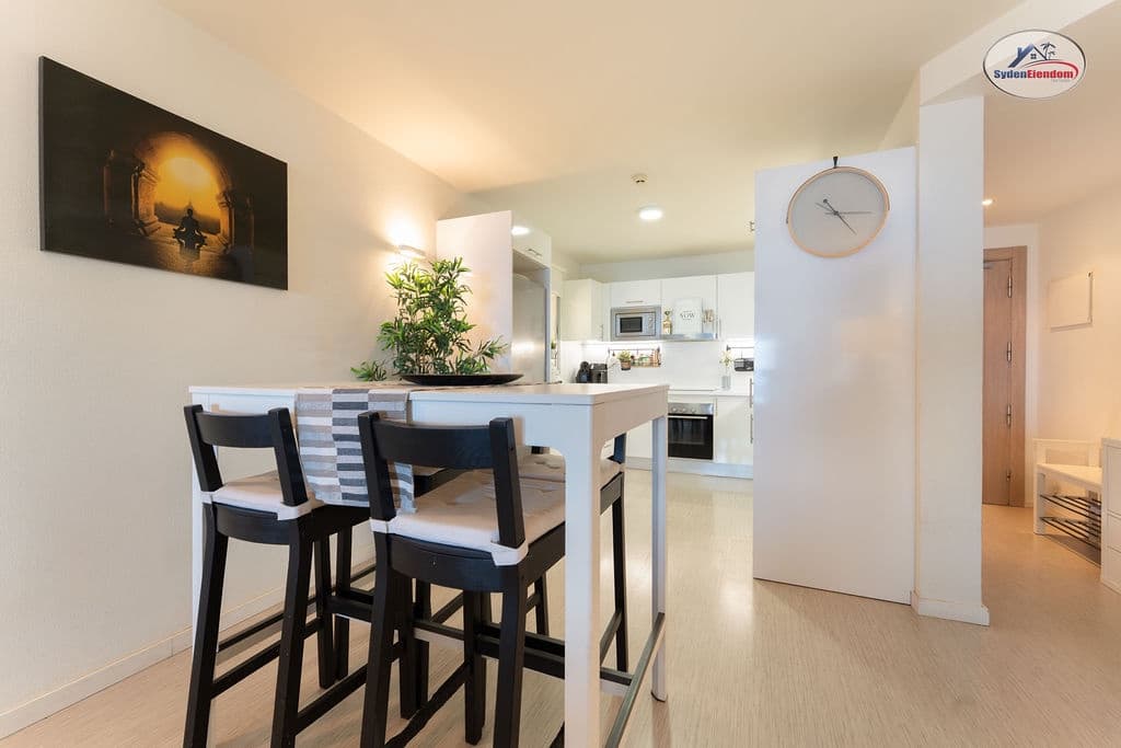 2 soveværelse Lejlighed til salg i Playa del Cura med swimmingpool - € 455.000 (Ref: 8930693)