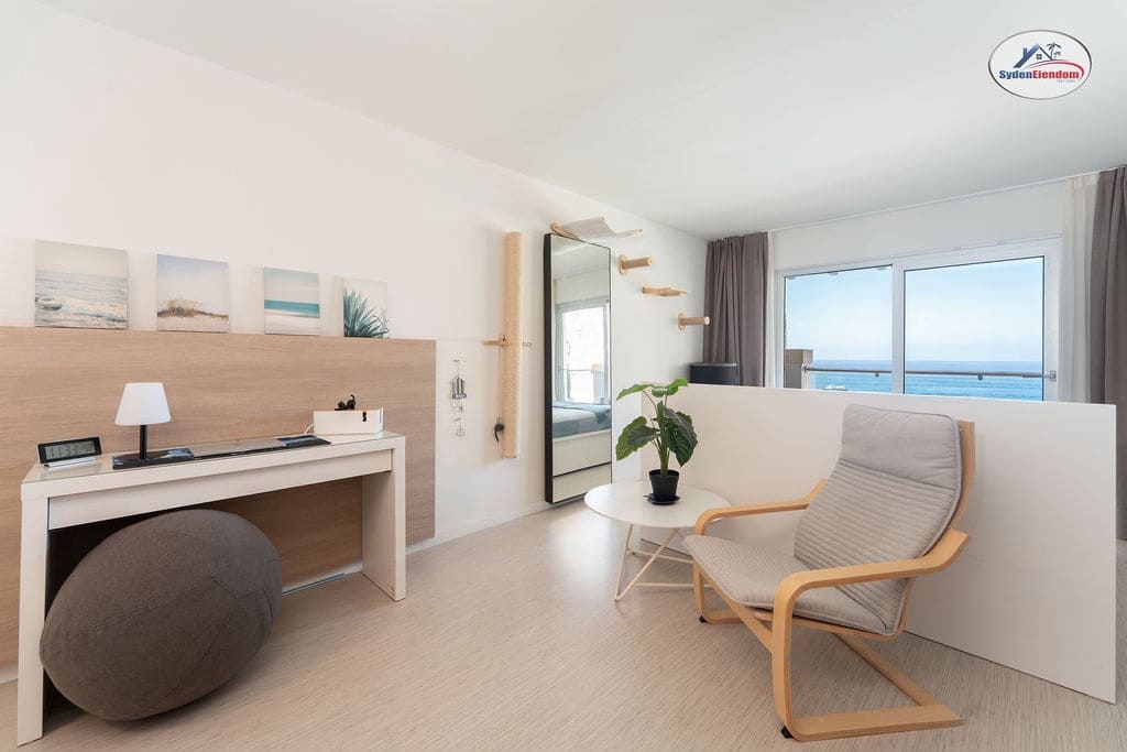 2 soveværelse Lejlighed til salg i Playa del Cura med swimmingpool - € 455.000 (Ref: 8930693)