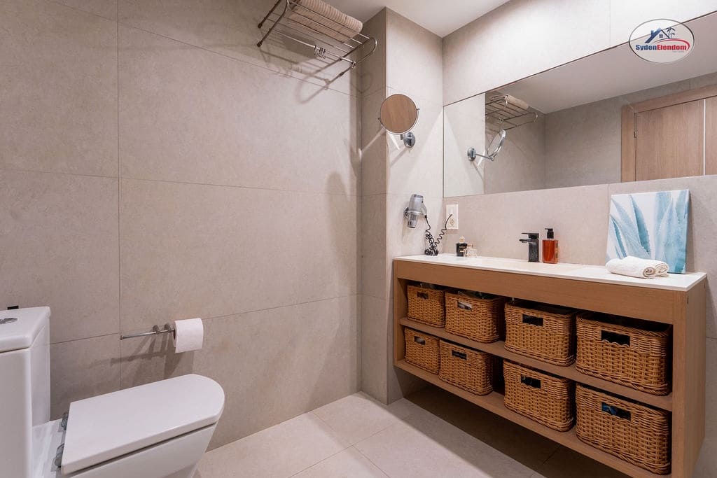 2 soveværelse Lejlighed til salg i Playa del Cura med swimmingpool - € 455.000 (Ref: 8930693)