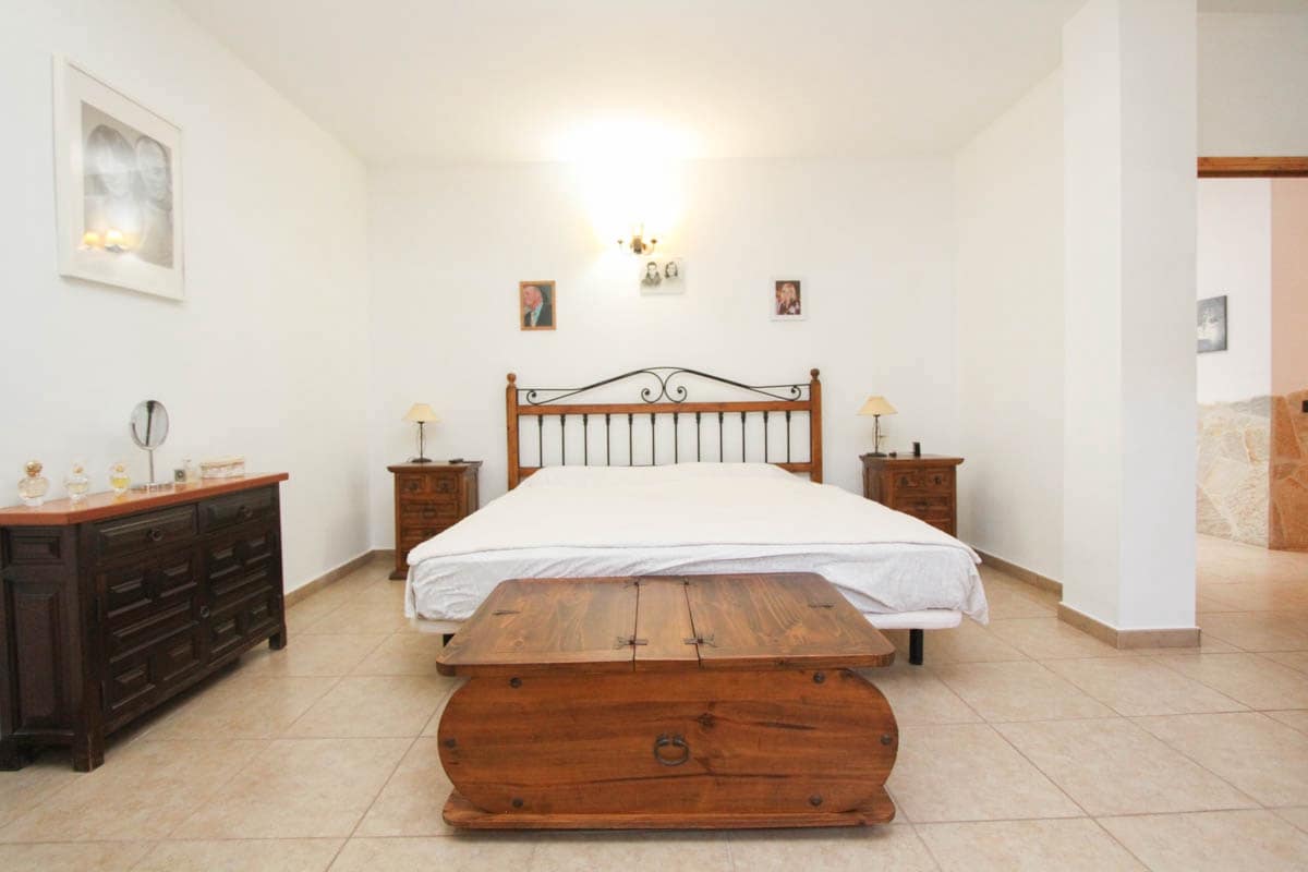 4 soveværelse Finca/Landehus til salg i El Salobre med swimmingpool garage - € 799.000 (Ref: 9123652)