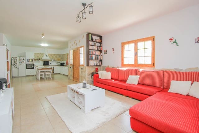 4 soverom Finca/Herregård til salgs i El Salobre, San Bartolomé de Tirajana med svømmebasseng garasje - € 799 000 (Ref: 9123652)