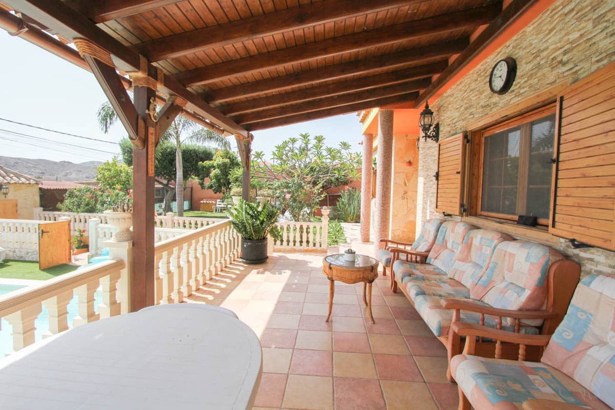 4 soveværelse Finca/Landehus til salg i El Salobre med swimmingpool garage - € 799.000 (Ref: 9123652)