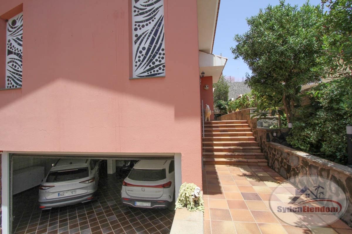 5 soverom Villa til salgs i Maspalomas med svømmebasseng garasje - € 1 295 000 (Ref: 9168143)