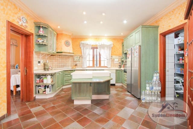 5 soveværelse Villa til salg i Maspalomas, San Bartolomé de Tirajana med swimmingpool garage - € 1.295.000 (Ref: 9168143)