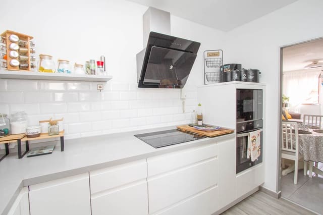 3 soveværelse Lejlighed til salg i Arguineguín, Mogán - € 225.000 (Ref: 9216656)