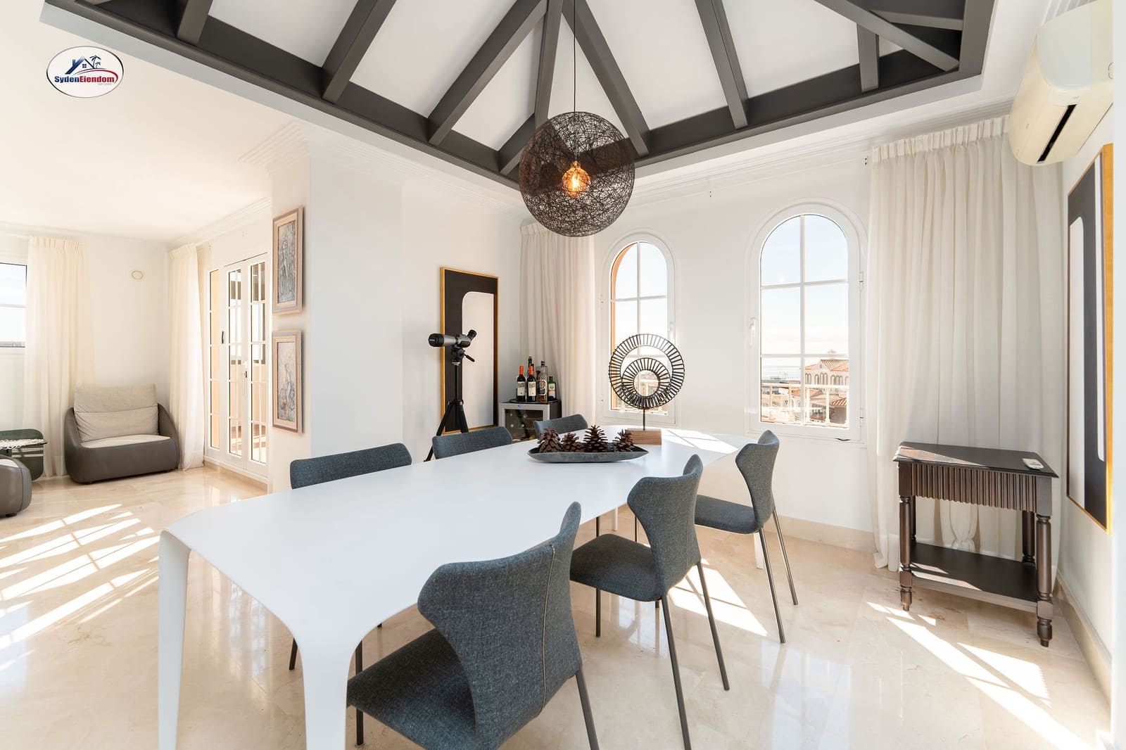 3 bedroom Apartment for sale in Arguineguin with pool garage - € 1,850,000 (Ref: 9535099)