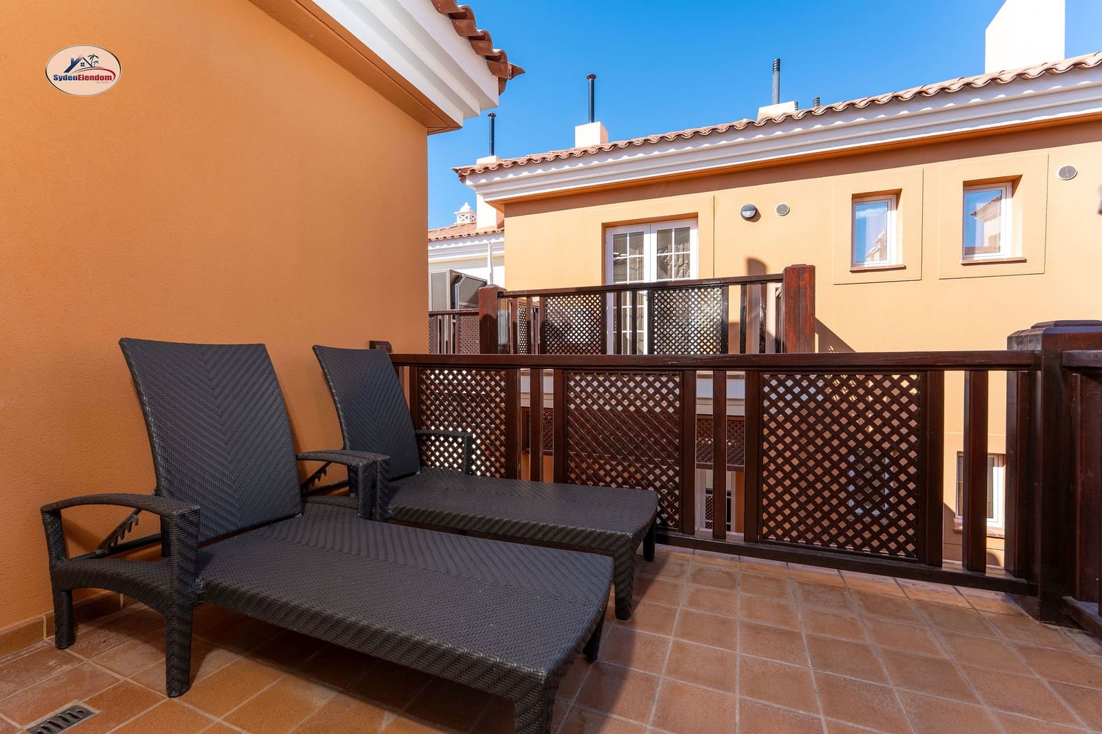 3 bedroom Apartment for sale in Arguineguin with pool garage - € 1,850,000 (Ref: 9535099)