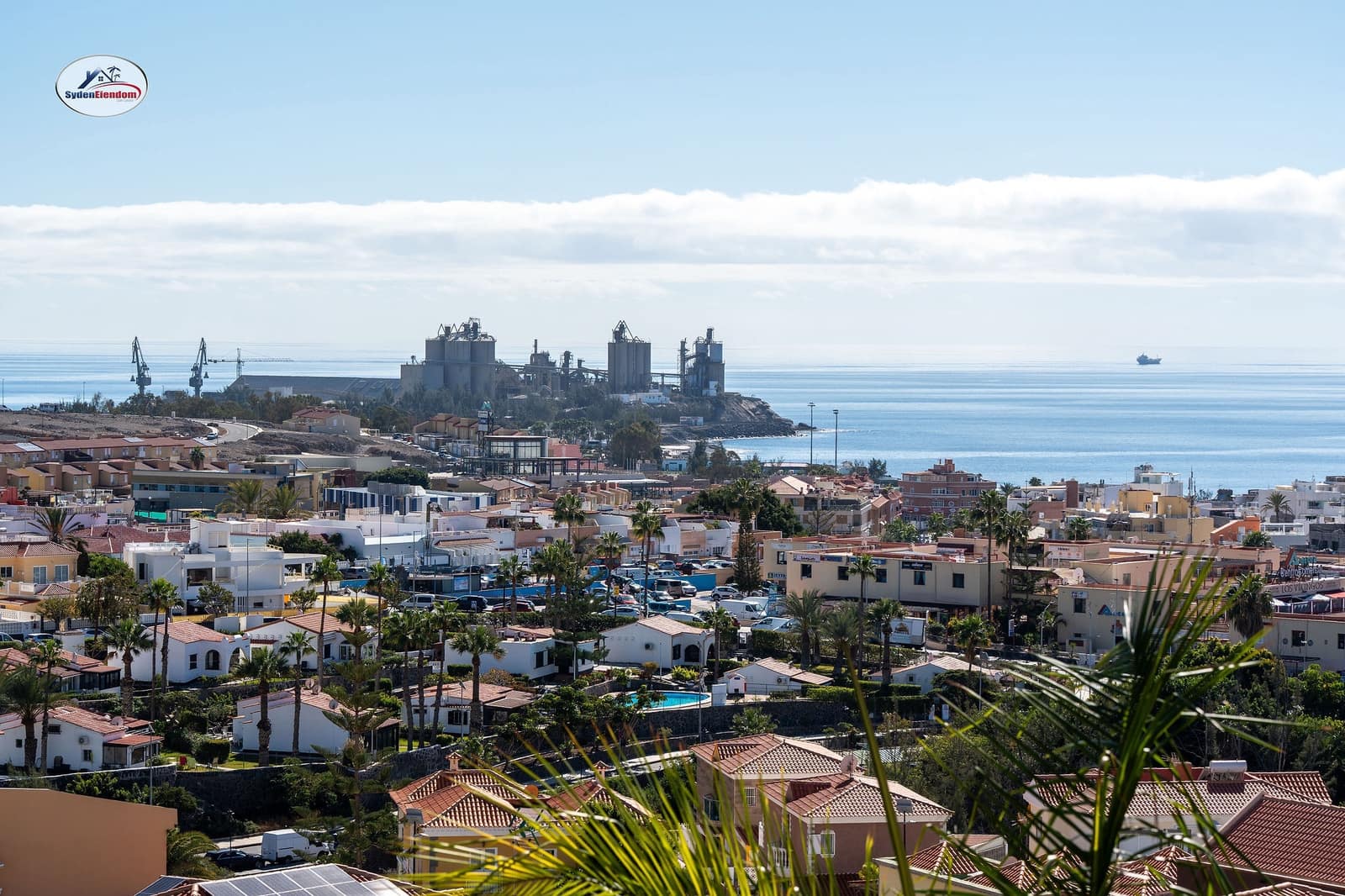 3 bedroom Apartment for sale in Arguineguin with pool garage - € 1,850,000 (Ref: 9535099)