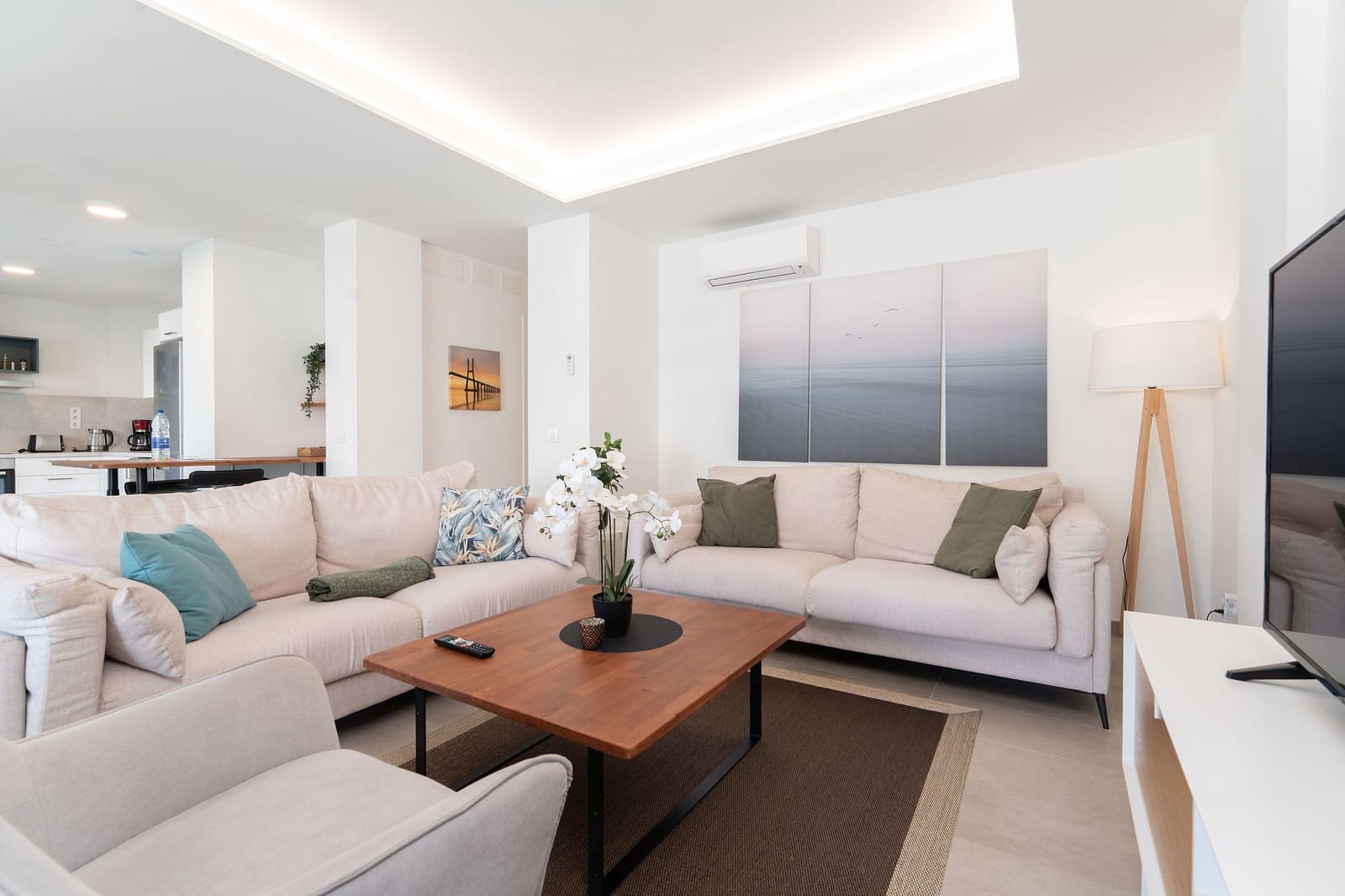 3 bedroom Apartment for sale in Arguineguin with pool garage - € 540,000 (Ref: 9609649)