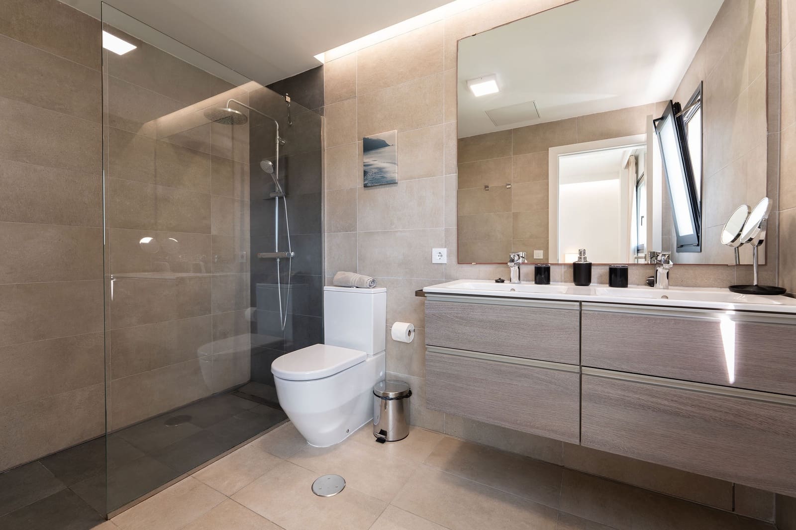 3 bedroom Apartment for sale in Arguineguin with pool garage - € 540,000 (Ref: 9609649)