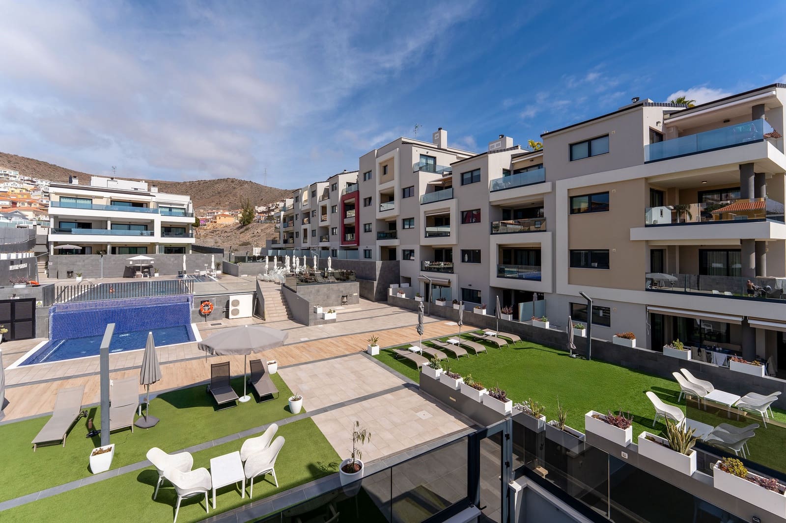 3 bedroom Apartment for sale in Arguineguin with pool garage - € 540,000 (Ref: 9609649)
