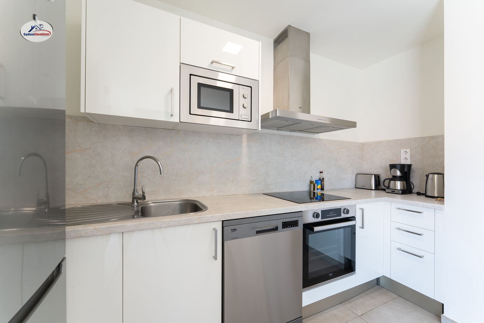 3 bedroom Apartment for sale in Arguineguin with pool garage - € 495,000 (Ref: 9696860)