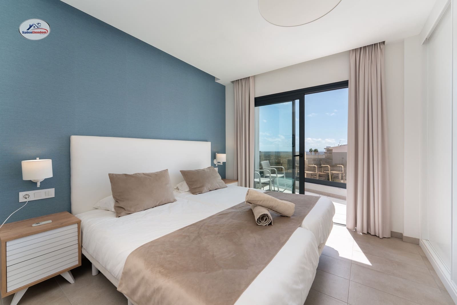 3 bedroom Apartment for sale in Arguineguin with pool garage - € 495,000 (Ref: 9696860)