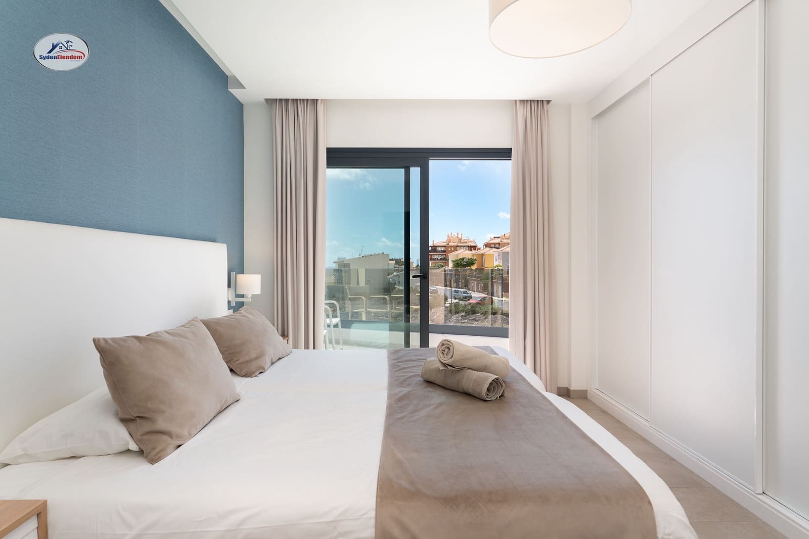 3 bedroom Apartment for sale in Arguineguin with pool garage - € 495,000 (Ref: 9696860)