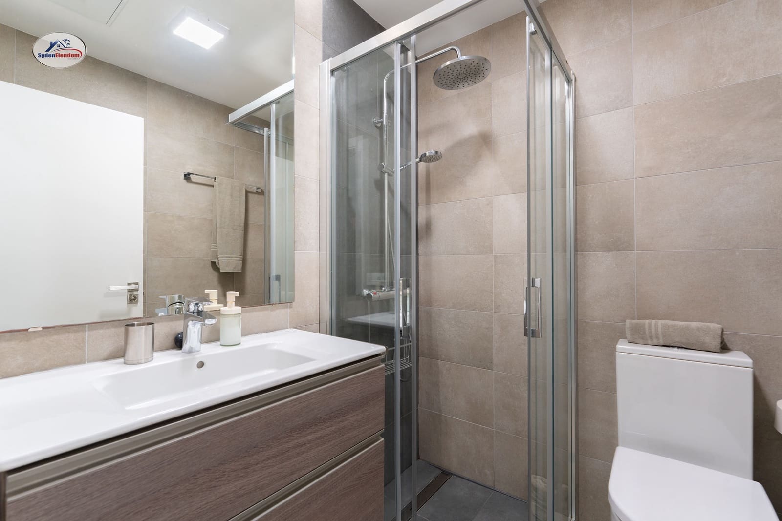 3 bedroom Apartment for sale in Arguineguin with pool garage - € 495,000 (Ref: 9696860)