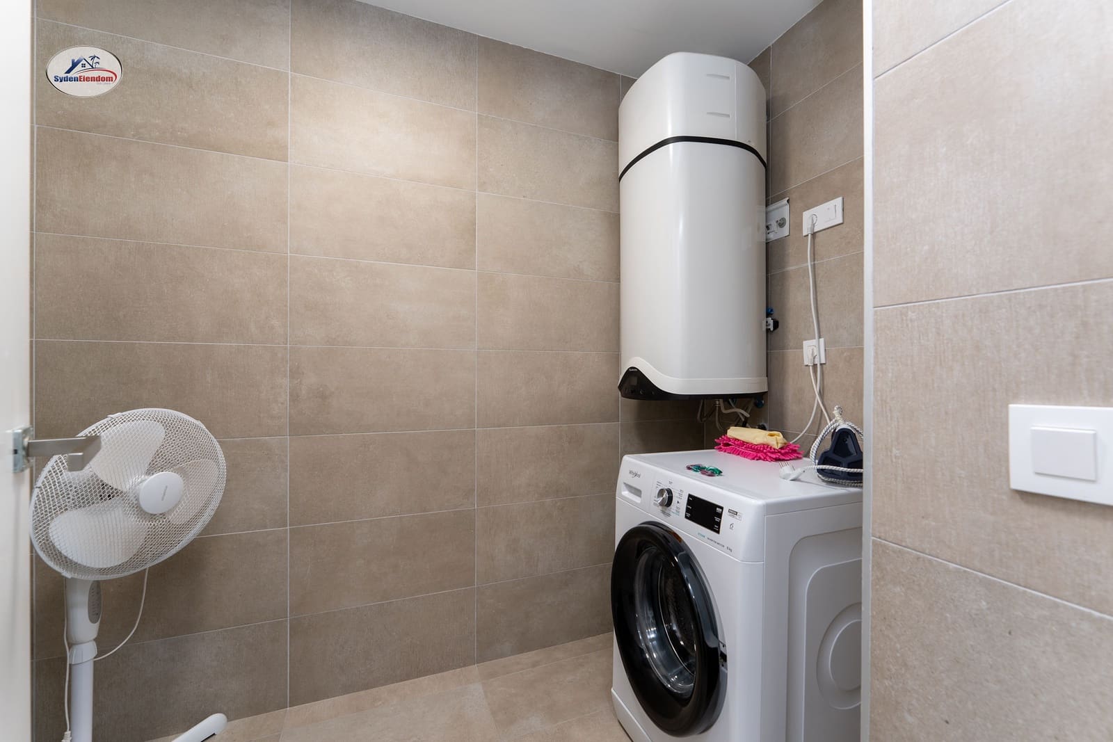 3 bedroom Apartment for sale in Arguineguin with pool garage - € 495,000 (Ref: 9696860)