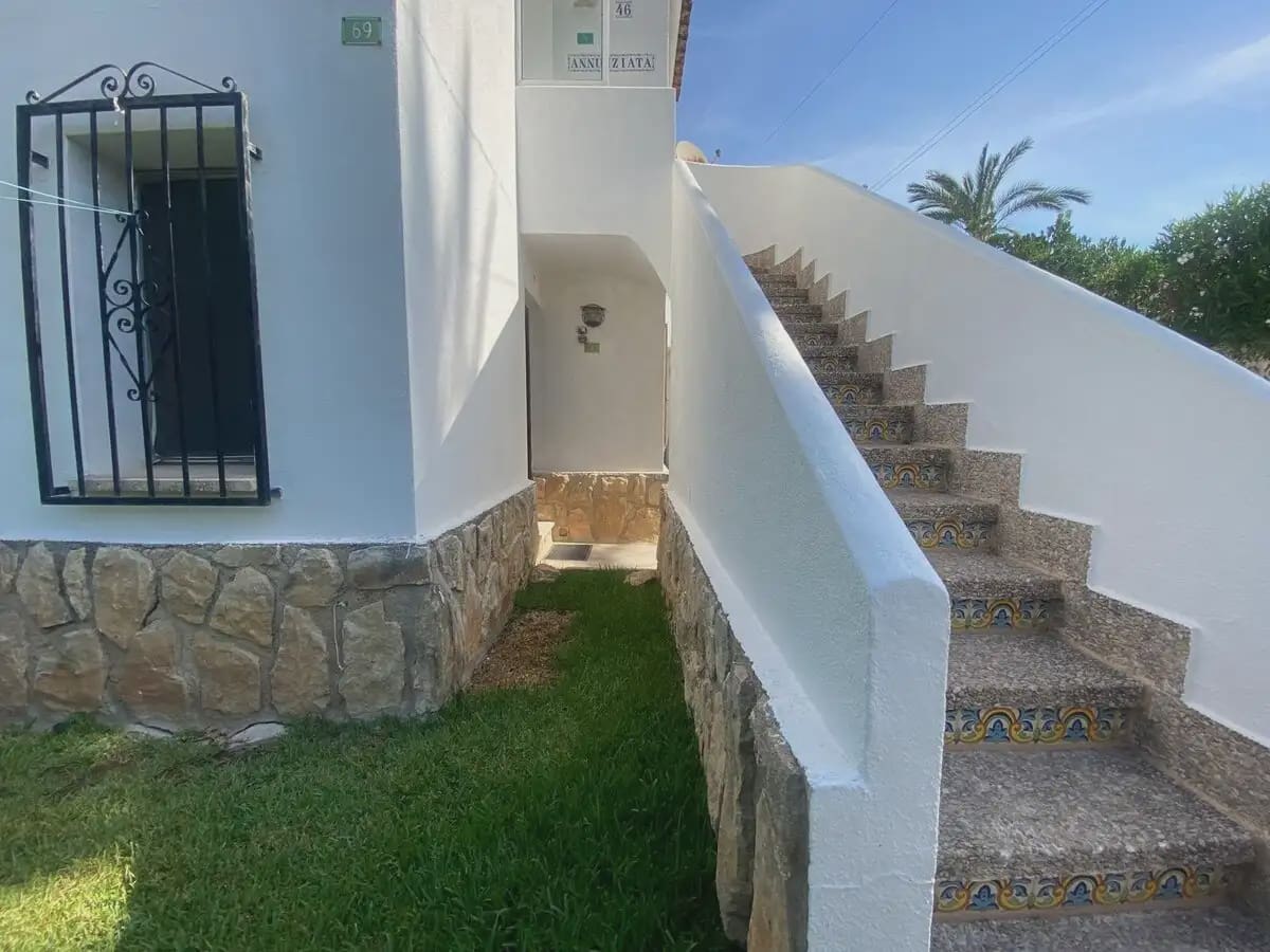 Adosado de 1 habitación en Dénia en venta con piscina - 180.000 € (Ref: 10012483)