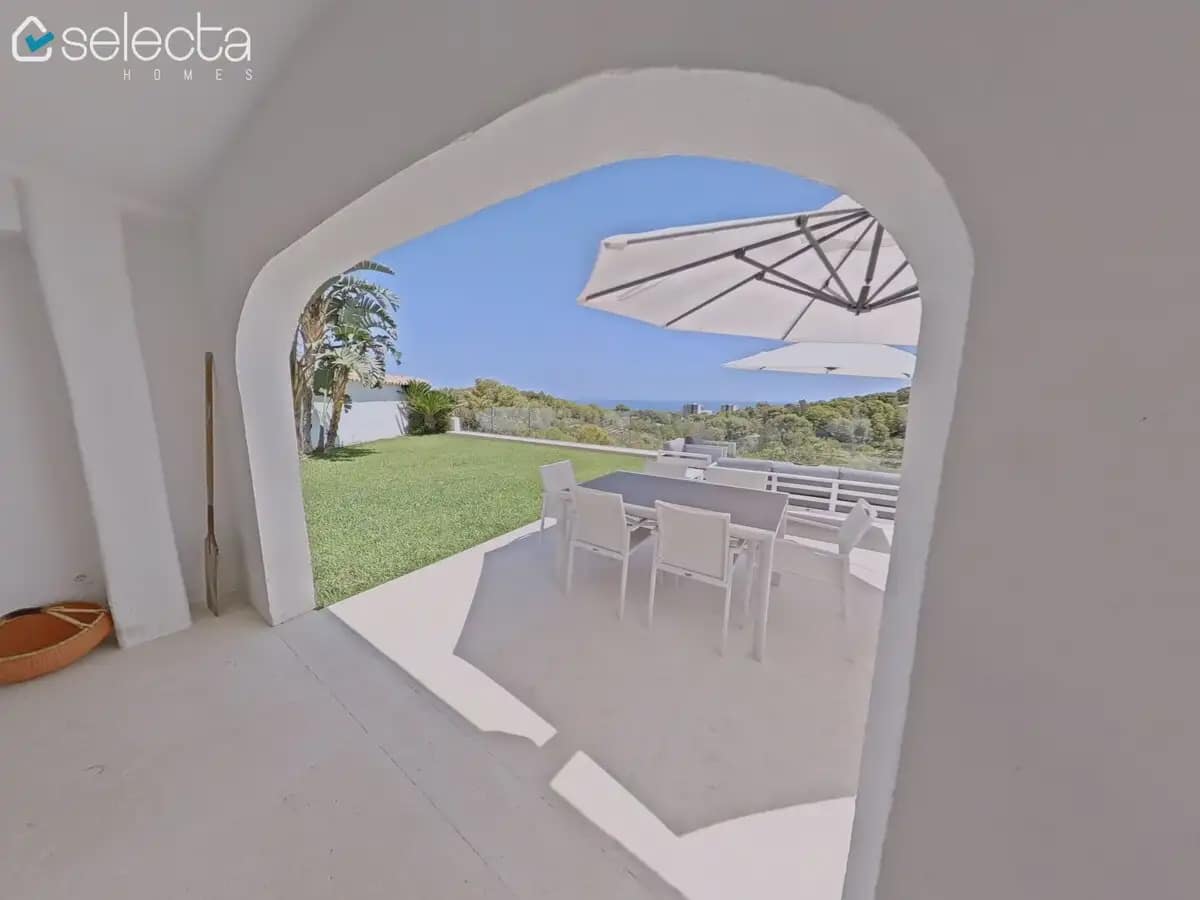 Chalet de 5 habitaciones en Dénia en venta con piscina - 895.000 € (Ref: 10023227)