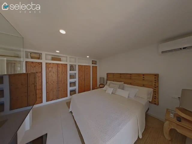 5 bedroom Villa for sale in El Montgó, Dénia with pool - € 895,000 (Ref: 10023227)