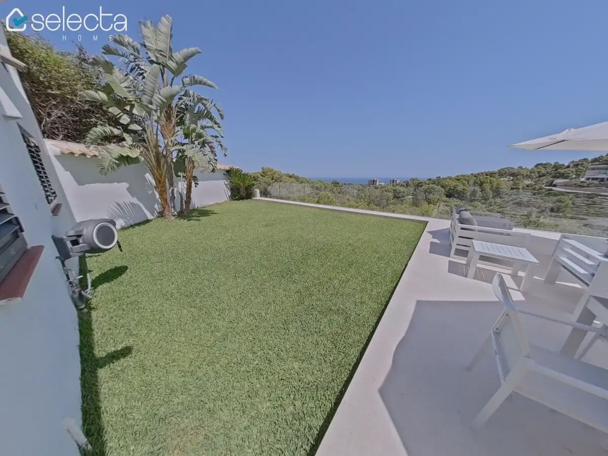 Chalet de 5 habitaciones en Dénia en venta con piscina - 895.000 € (Ref: 10023227)