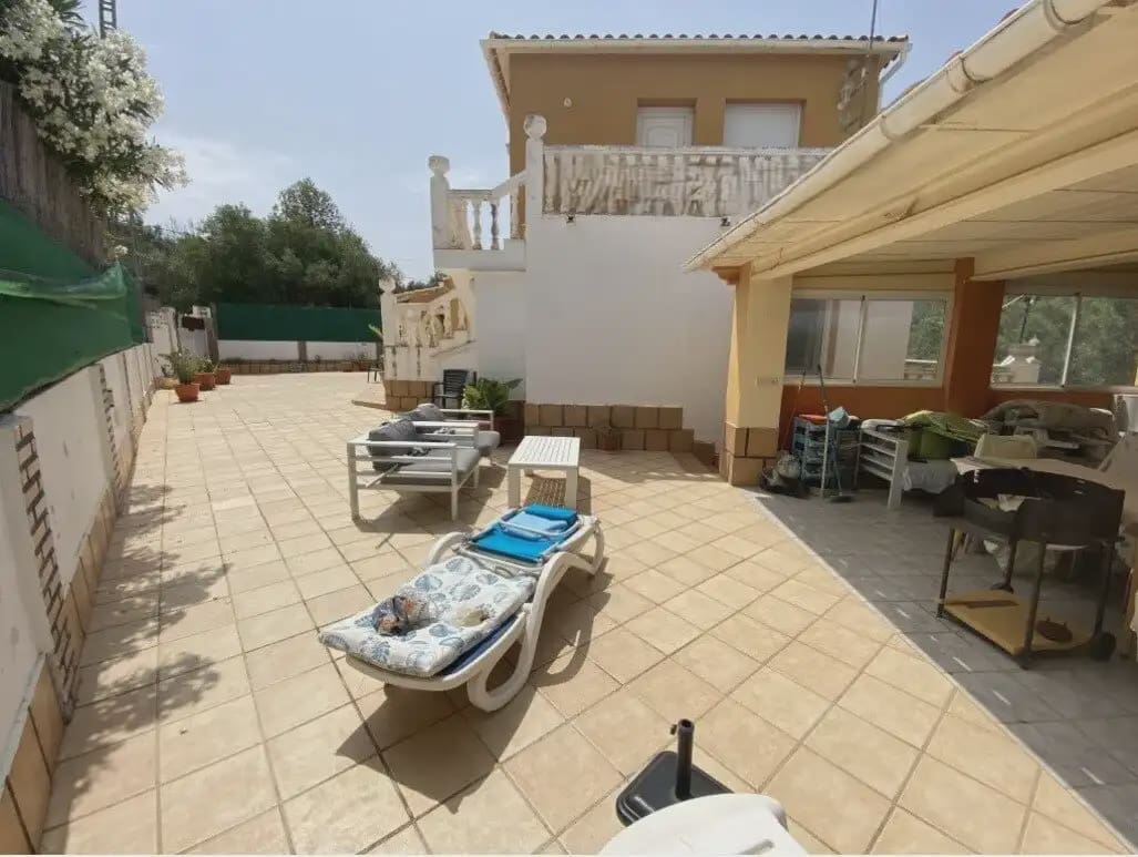 4 Zimmer Villa zu verkaufen in Denia mit Garage - 562.000 € (Ref: 10035806)