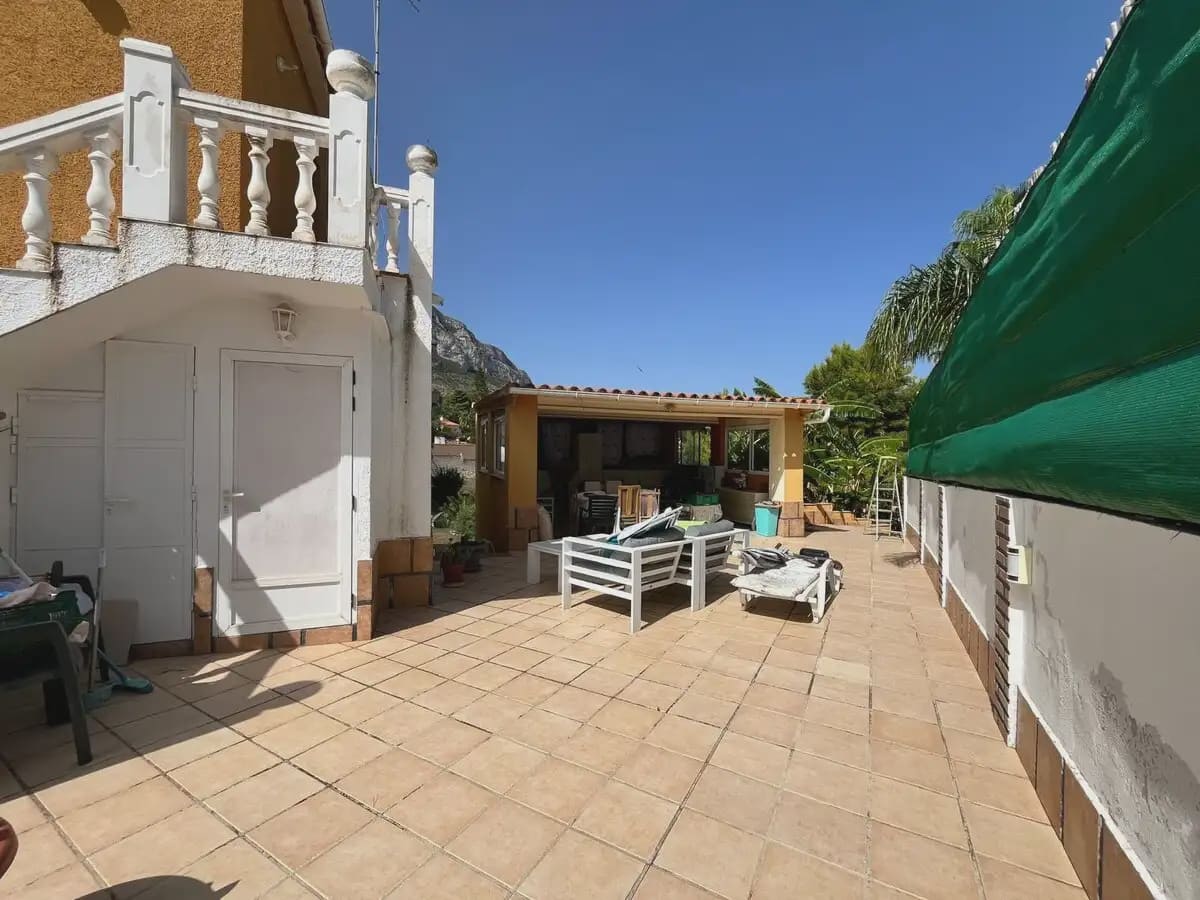 4 Zimmer Villa zu verkaufen in Denia mit Garage - 562.000 € (Ref: 10035806)