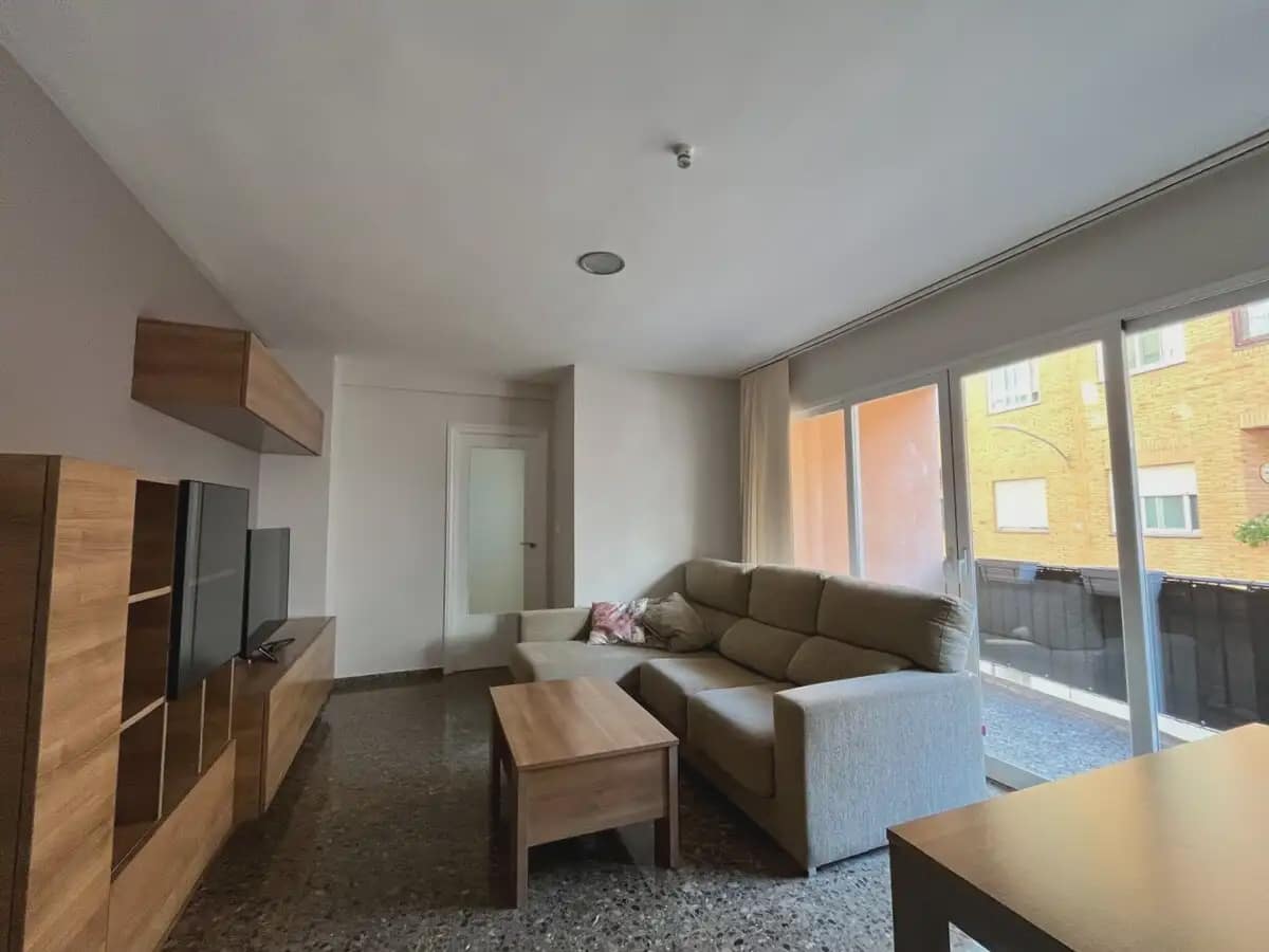 3 Zimmer Wohnung zu vermieten in Denia - 1.050 € (Ref: 10048519)