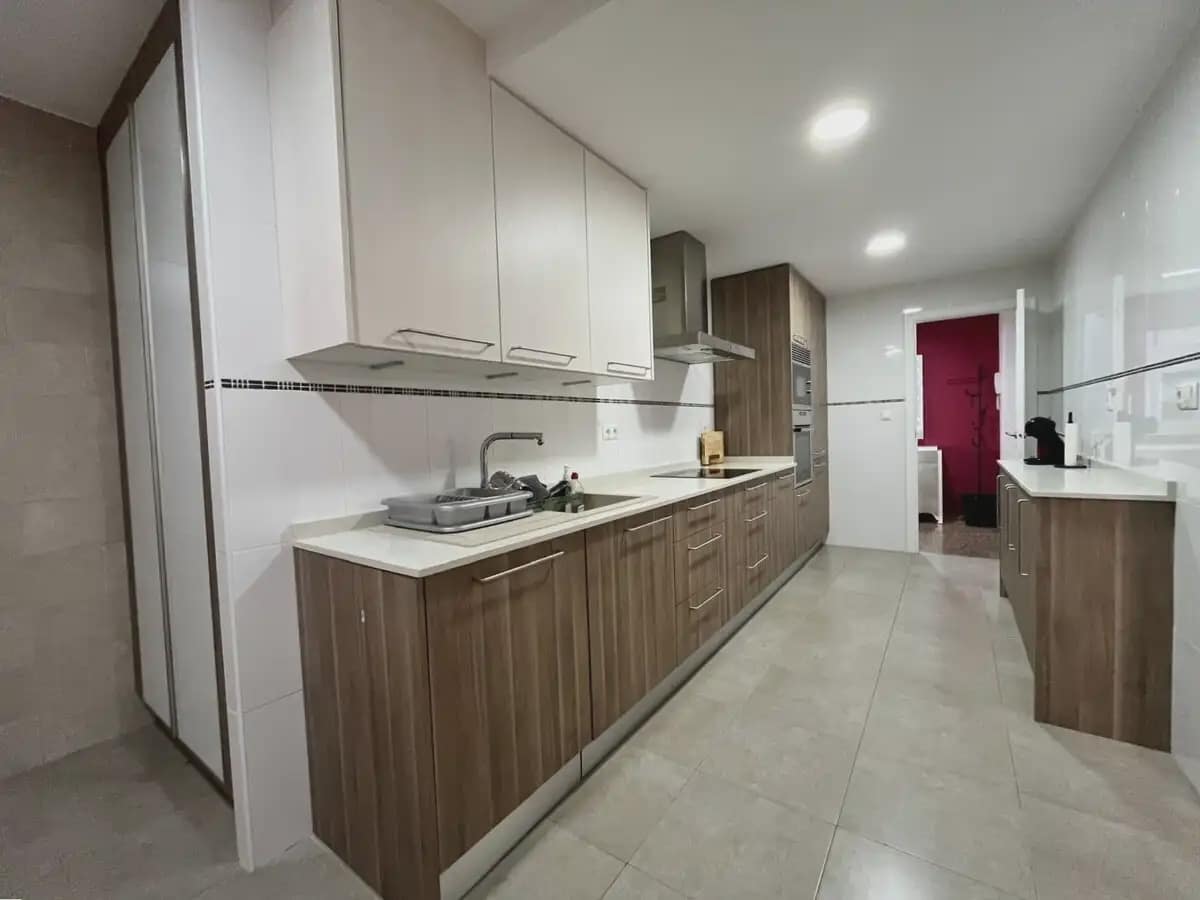 3 Zimmer Wohnung zu vermieten in Denia - 1.050 € (Ref: 10048519)