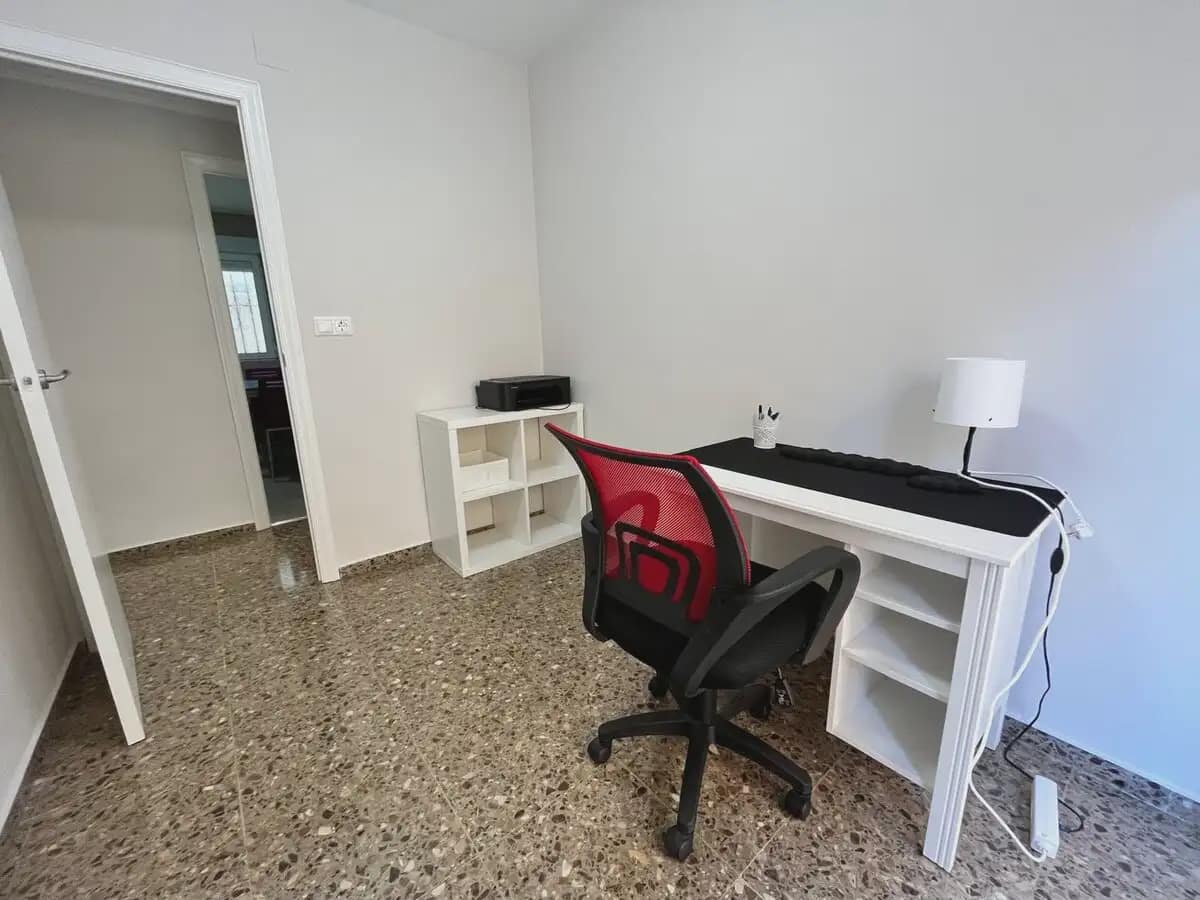 3 Zimmer Wohnung zu vermieten in Denia - 1.050 € (Ref: 10048519)