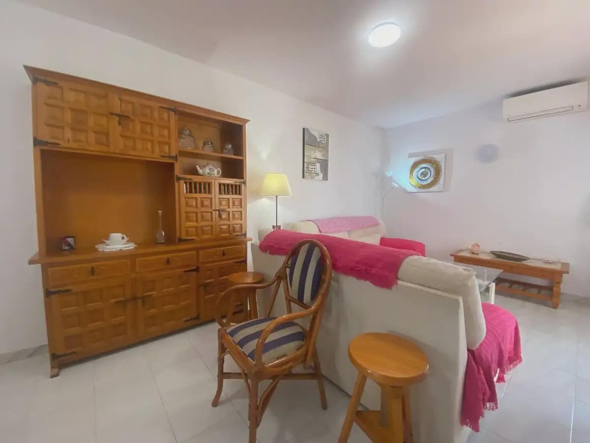 2 quarto Apartamento para arrendar em Denia com piscina garagem - 800 € (Ref: 10093725)