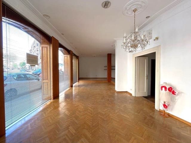 Kaupallinen myytävänä paikassa Centro Urbano, Dénia - 517 500 € (Ref: 8695441)