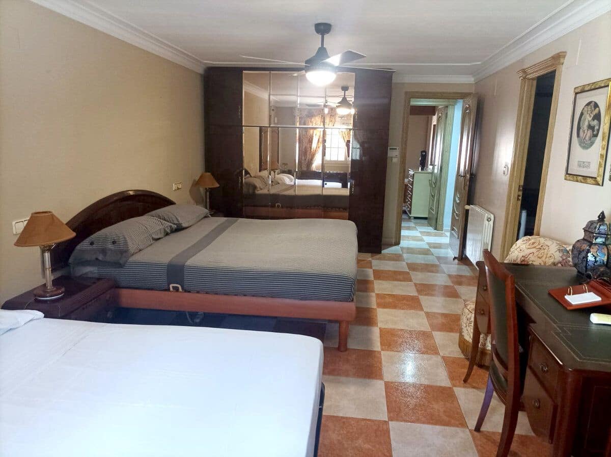 7 sypialnia Willa na sprzedaż w Denia z basenem garażem - 895 000 € (Ref: 8695447)