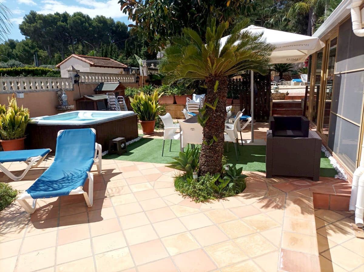 7 sypialnia Willa na sprzedaż w Denia z basenem garażem - 895 000 € (Ref: 8695447)