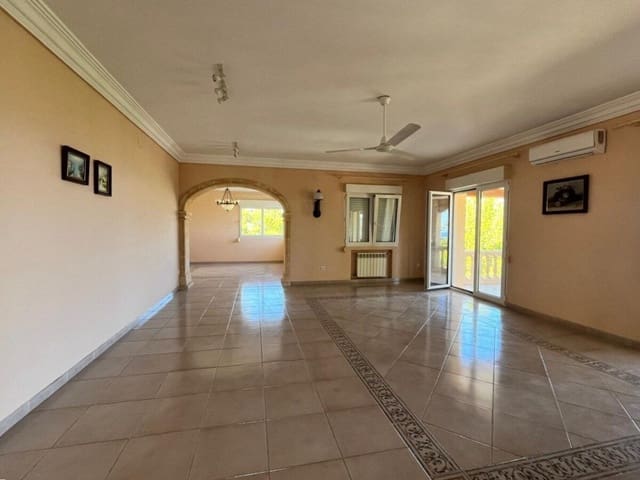 7 soveværelse Villa til salg i Pedreguer - € 965.000 (Ref: 8695451)