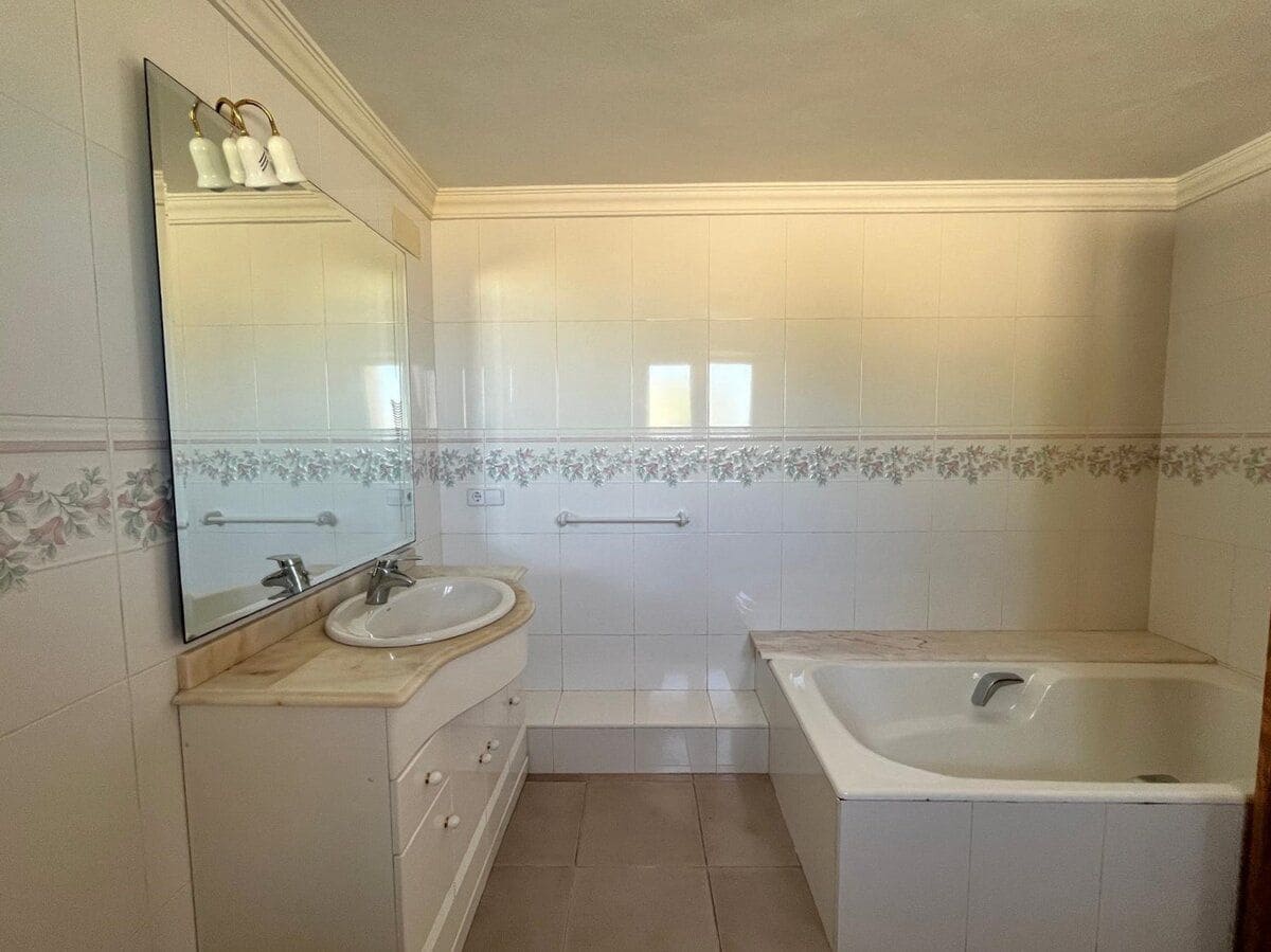 7 soveværelse Villa til salg i Pedreguer - € 965.000 (Ref: 8695451)