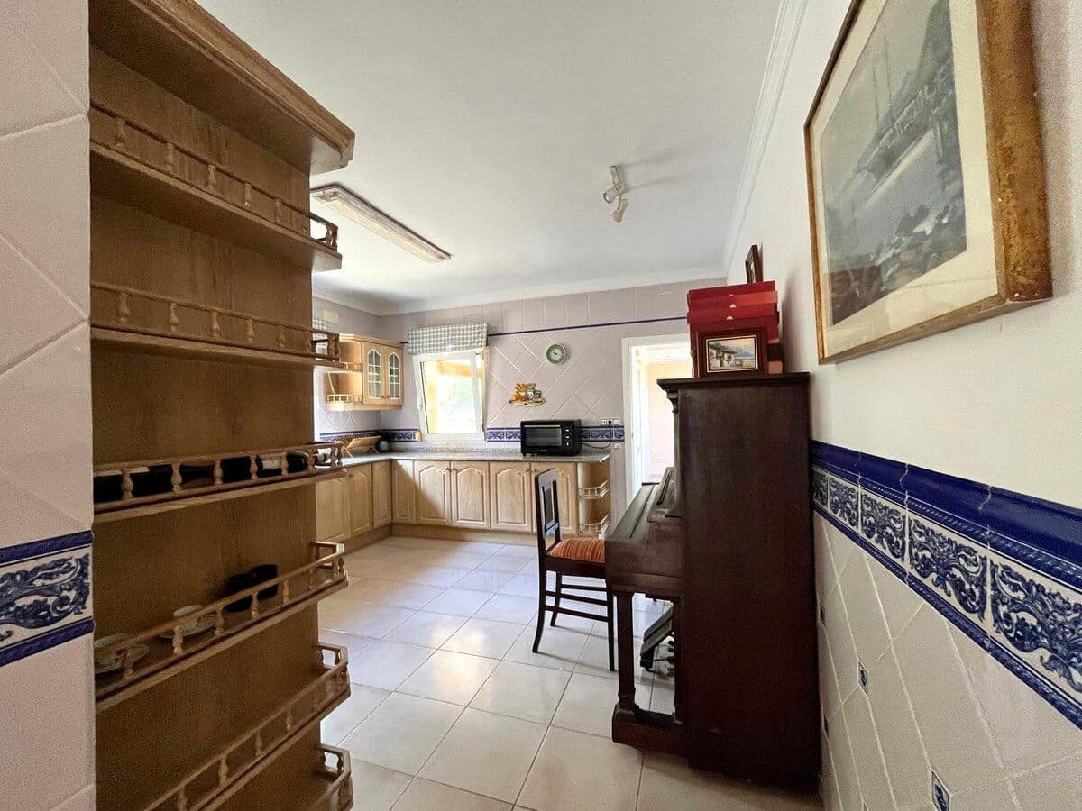 7 soveværelse Villa til salg i Pedreguer - € 965.000 (Ref: 8695451)