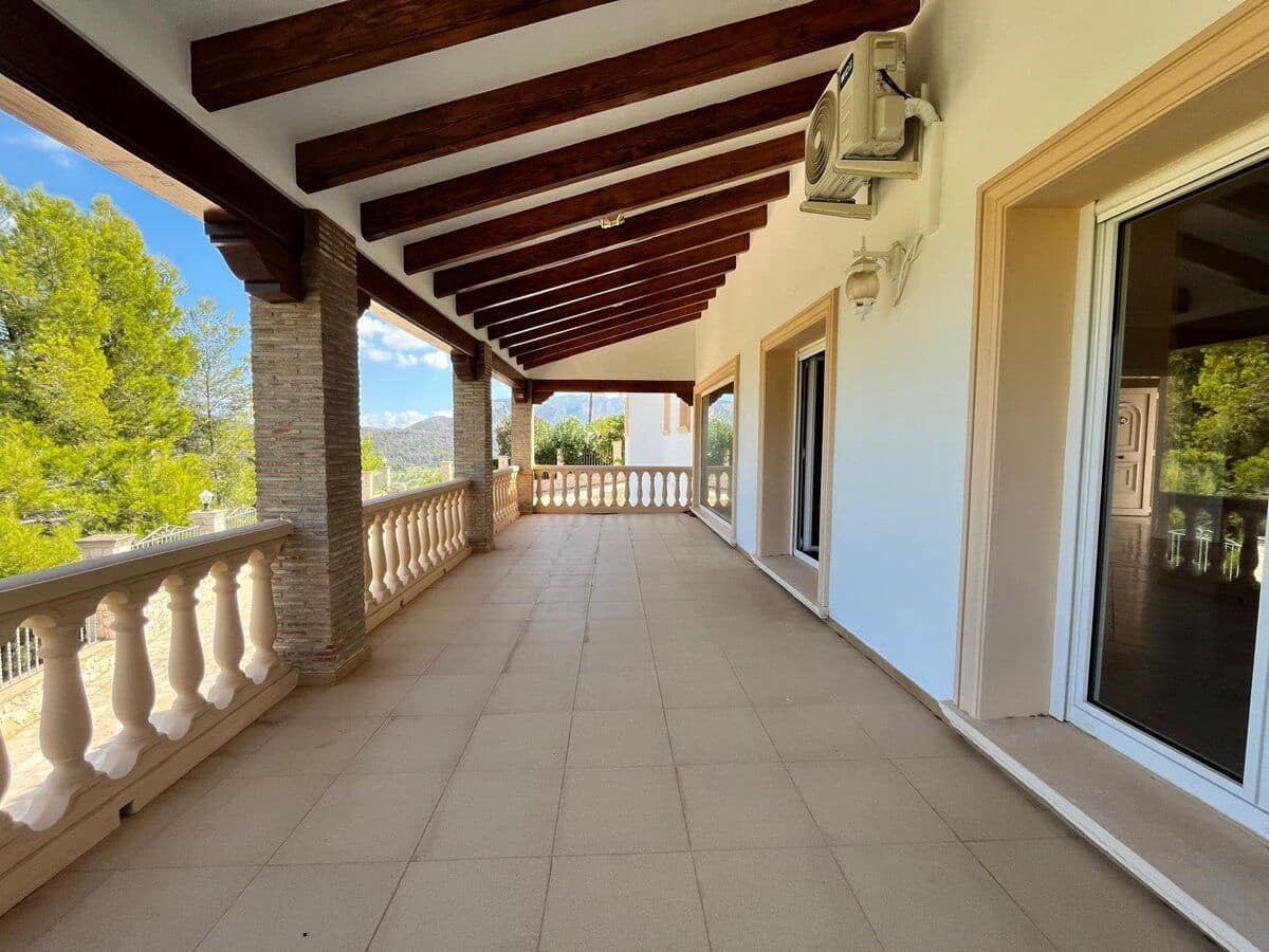 7 soveværelse Villa til salg i Pedreguer - € 965.000 (Ref: 8695451)