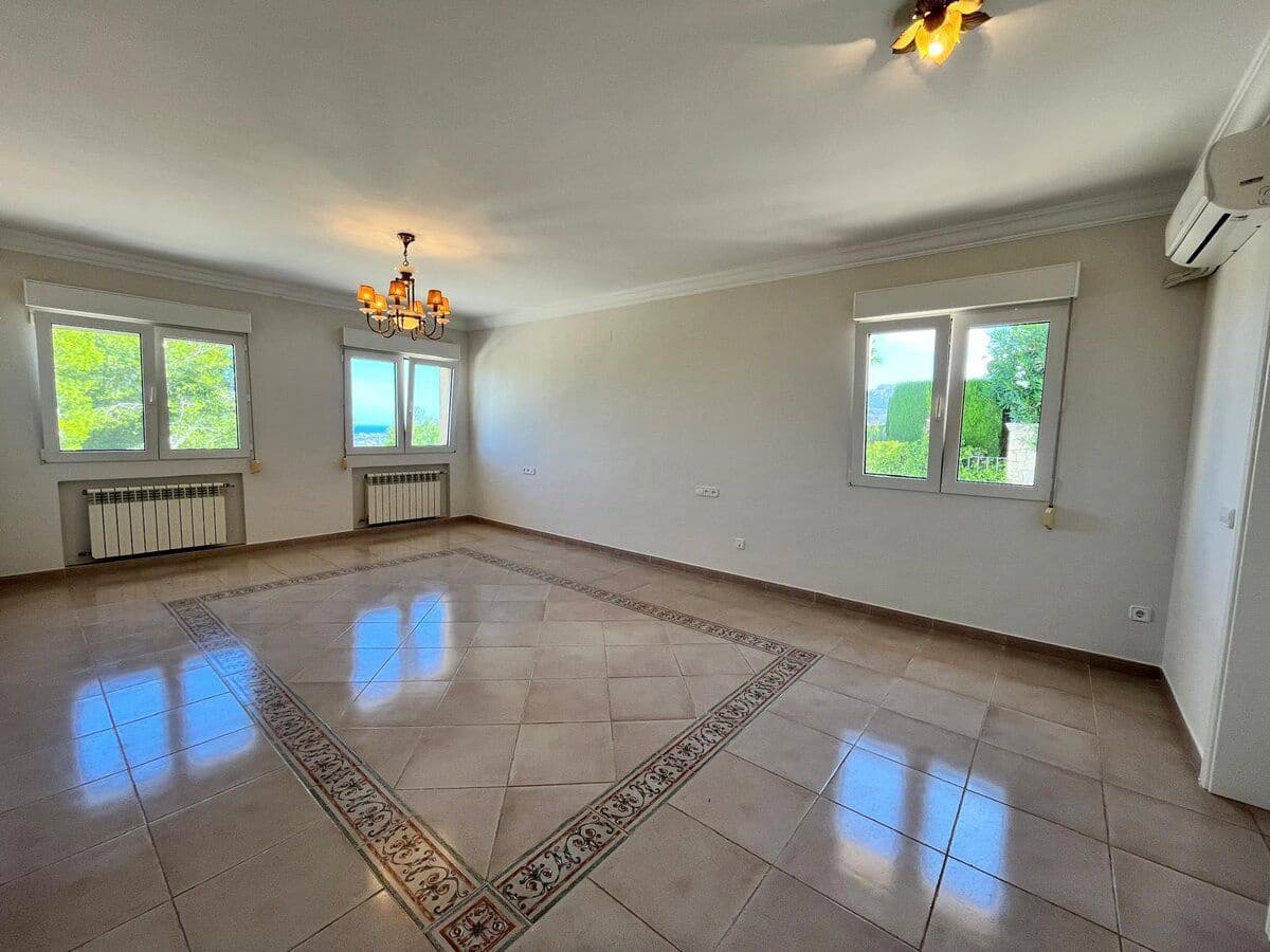 7 soveværelse Villa til salg i Pedreguer - € 965.000 (Ref: 8695451)