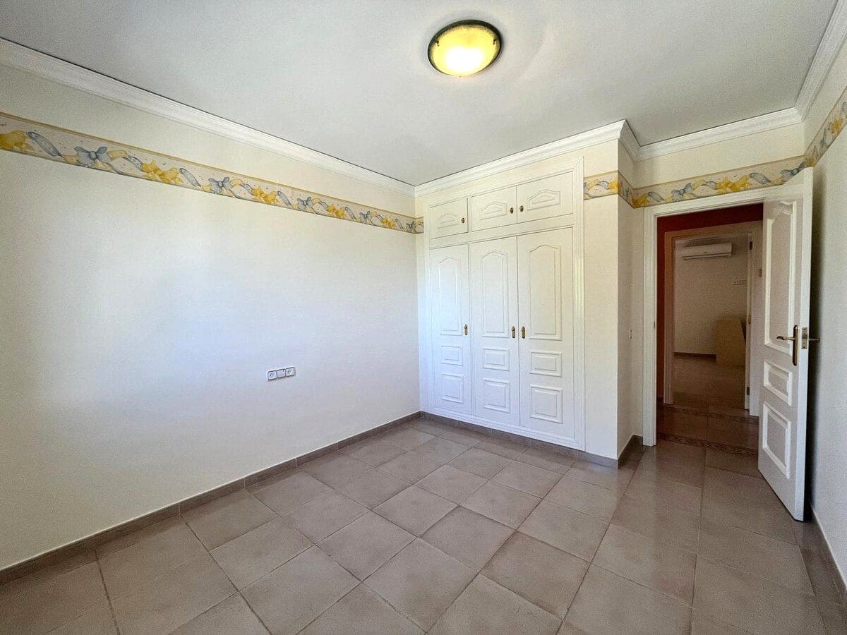 7 soveværelse Villa til salg i Pedreguer - € 965.000 (Ref: 8695451)