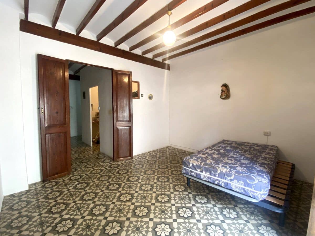 3 sovrum Hus till salu i Orba - 159 000 € (Ref: 8695487)